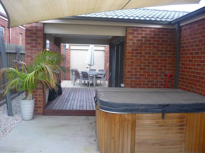 76 Fleet Street, Narre Warren South VIC 3805