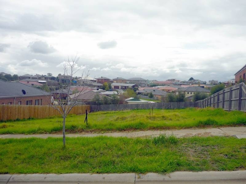 398 Wild Duck Way, Beaconsfield VIC 3807