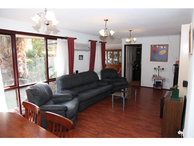 8 Marnie Place, Hallam VIC 3803