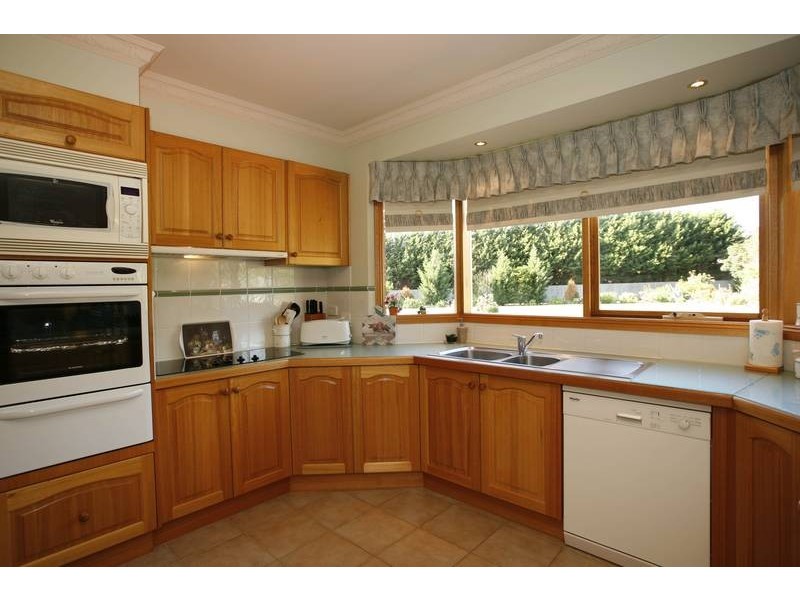 26 Laramie Road, Narre Warren South VIC 3805