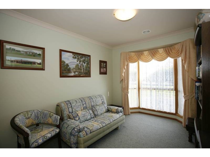 26 Laramie Road, Narre Warren South VIC 3805