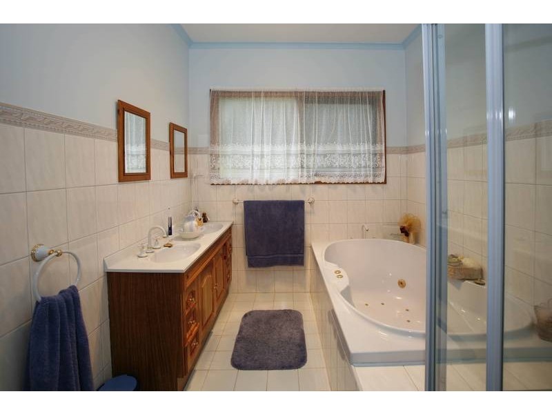 3 Harries Court, Narre Warren North VIC 3804