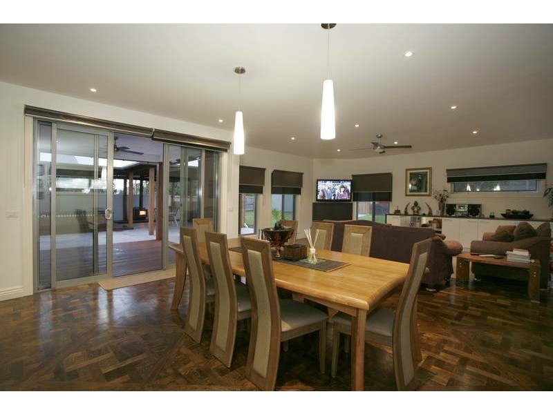 199 Drysdale Avenue, Narre Warren North VIC 3804