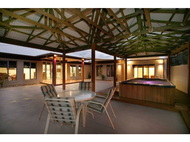 199 Drysdale Avenue, Narre Warren North VIC 3804