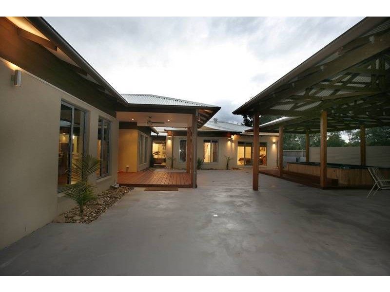 199 Drysdale Avenue, Narre Warren North VIC 3804