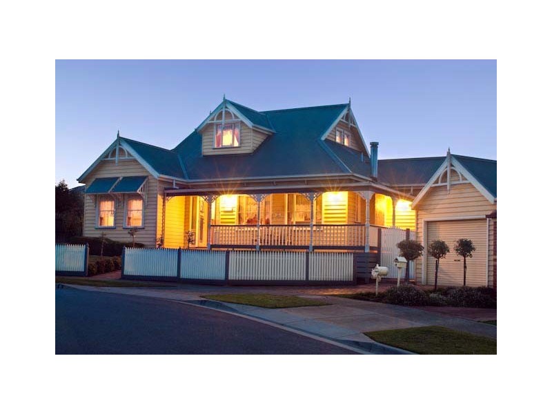 9 Eastern Park Square, Narre Warren South VIC 3805