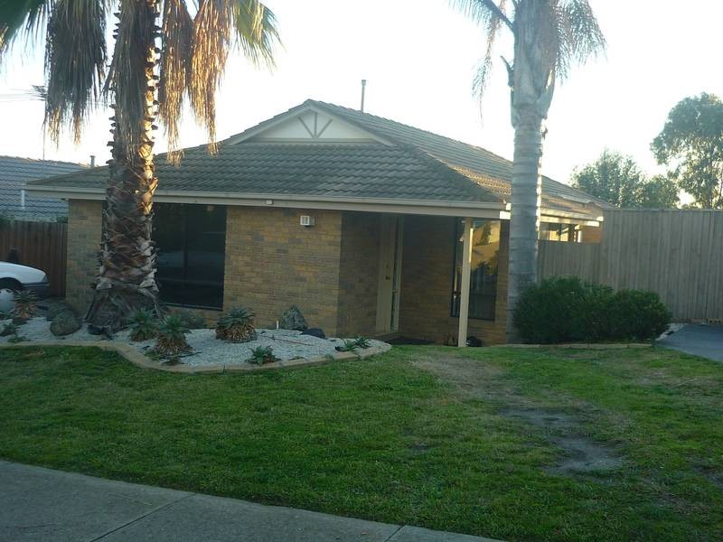 31 Cheshunt Drive, Hallam VIC 3803