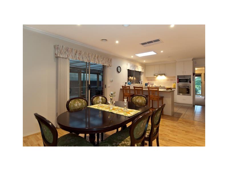 12 Turnberry Avenue, Narre Warren South VIC 3805