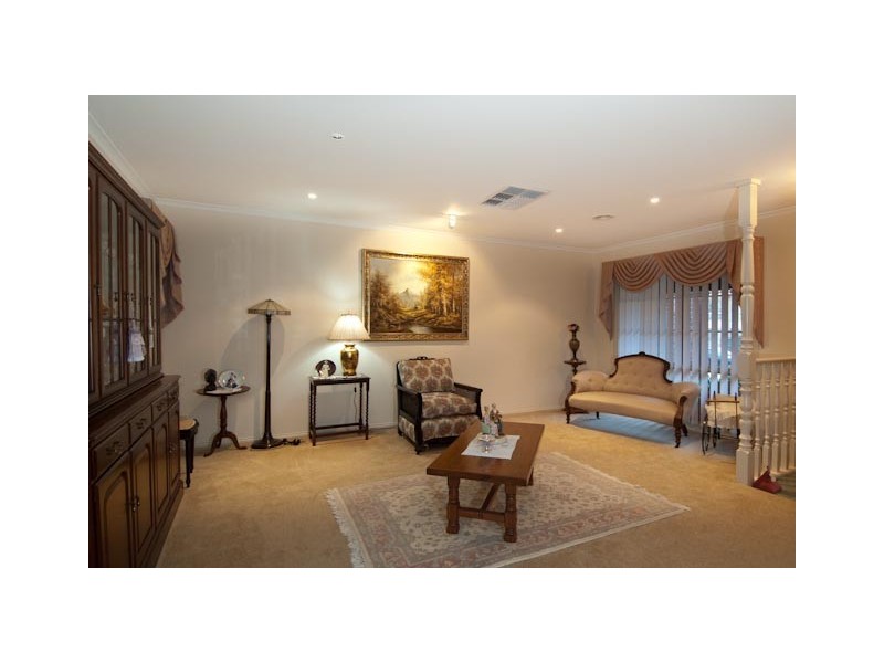 12 Turnberry Avenue, Narre Warren South VIC 3805