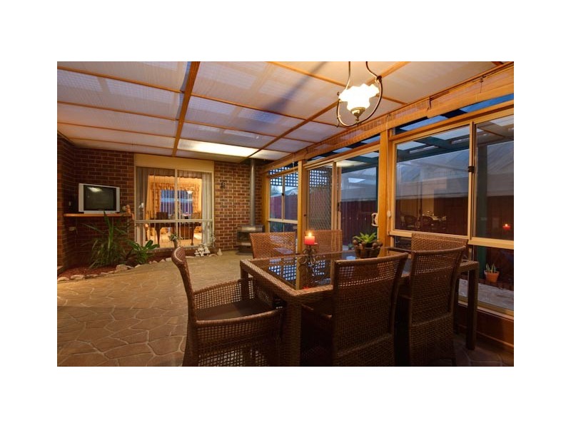 12 Turnberry Avenue, Narre Warren South VIC 3805