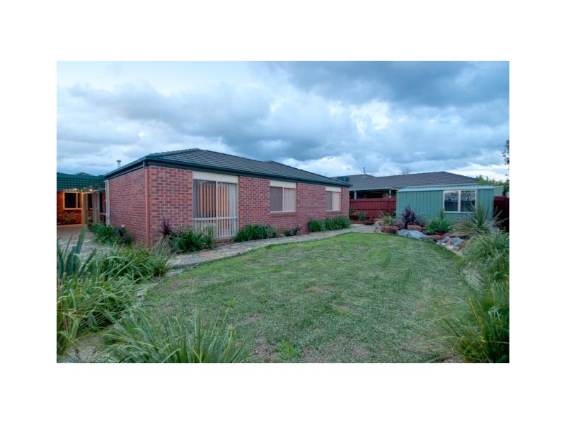 12 Turnberry Avenue, Narre Warren South VIC 3805