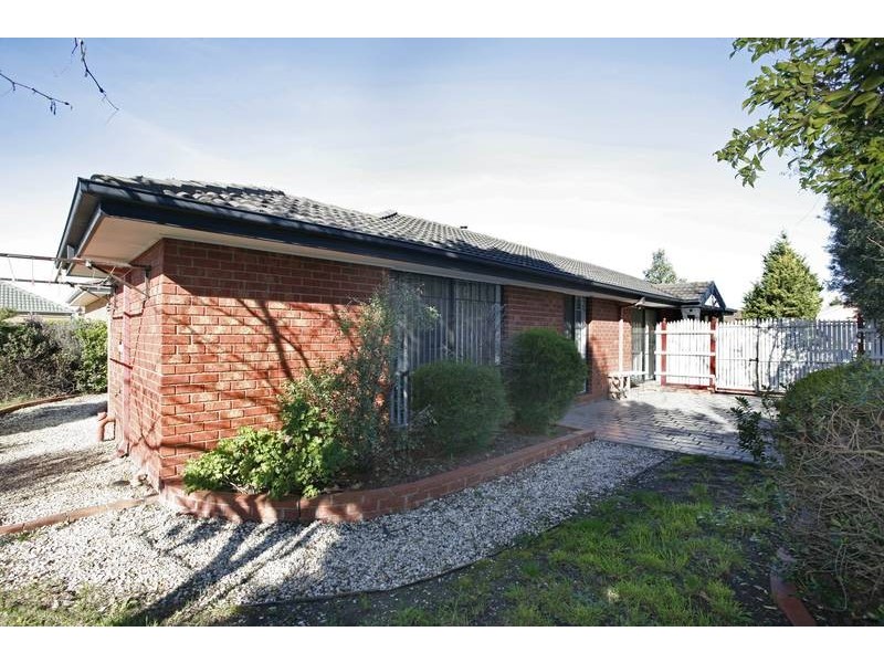 19 Nana Walk, Narre Warren South VIC 3805