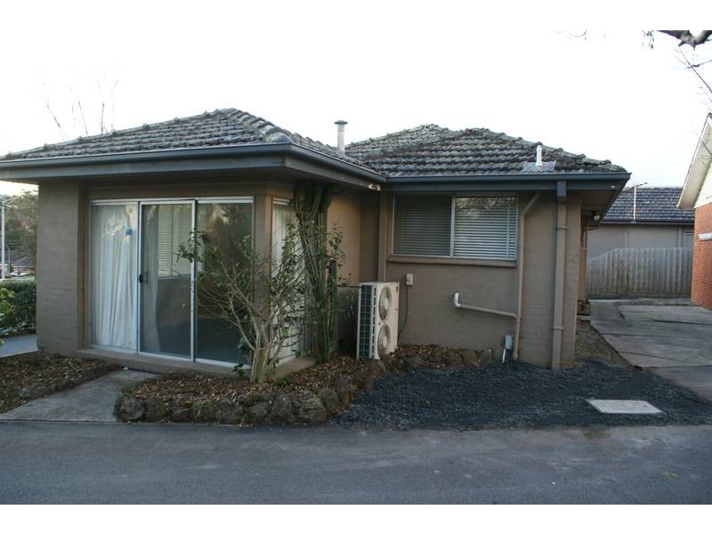 1/8 Wheeler Street, Berwick VIC 3806