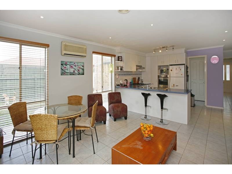 20 Grand Arch Way, Berwick VIC 3806