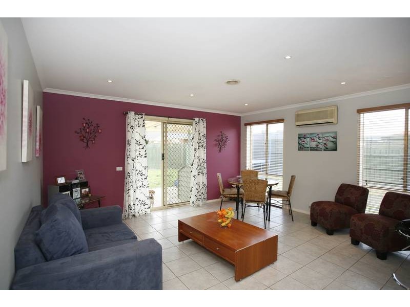 20 Grand Arch Way, Berwick VIC 3806