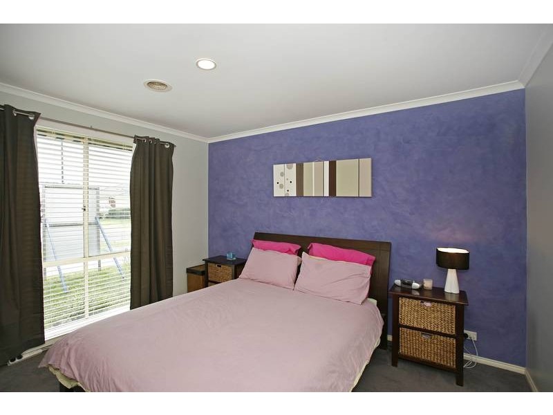 20 Grand Arch Way, Berwick VIC 3806