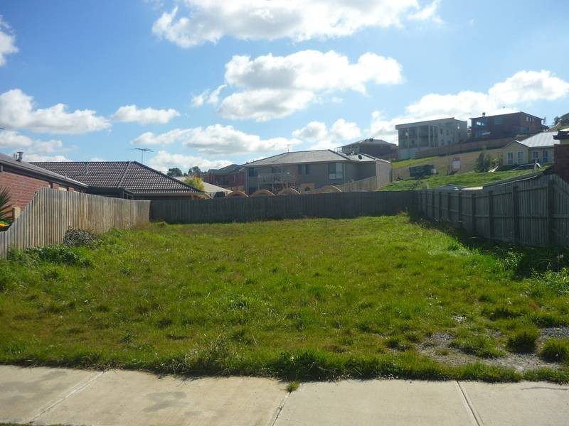 20 Hammerwood Green, Beaconsfield VIC 3807