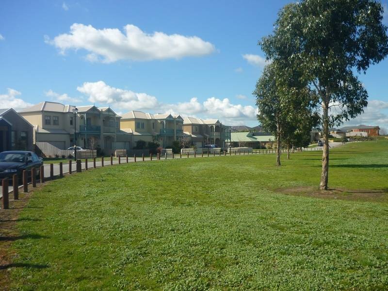 20 Hammerwood Green, Beaconsfield VIC 3807