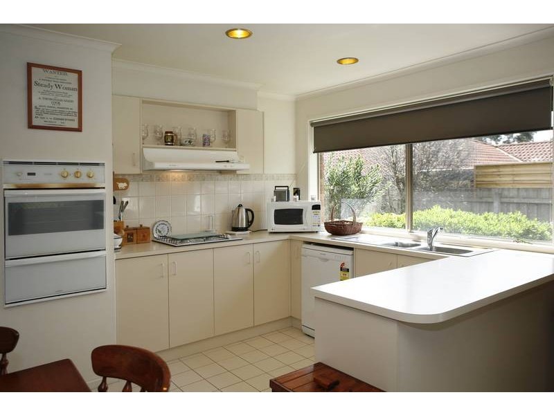 16 James Bathe Way, Narre Warren South VIC 3805