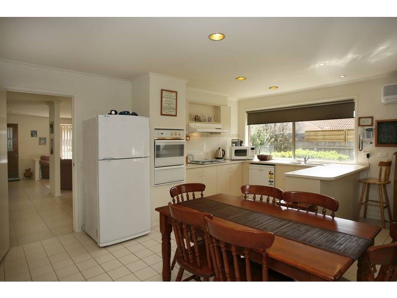 16 James Bathe Way, Narre Warren South VIC 3805