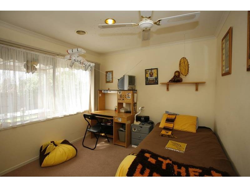 16 James Bathe Way, Narre Warren South VIC 3805