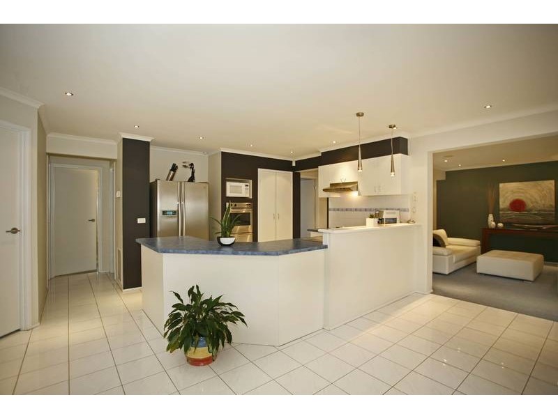 11 Malabar Court, Narre Warren South VIC 3805