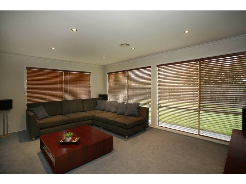 11 Malabar Court, Narre Warren South VIC 3805