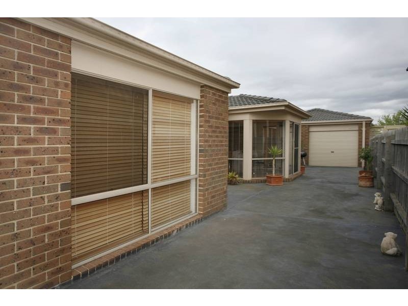 11 Malabar Court, Narre Warren South VIC 3805