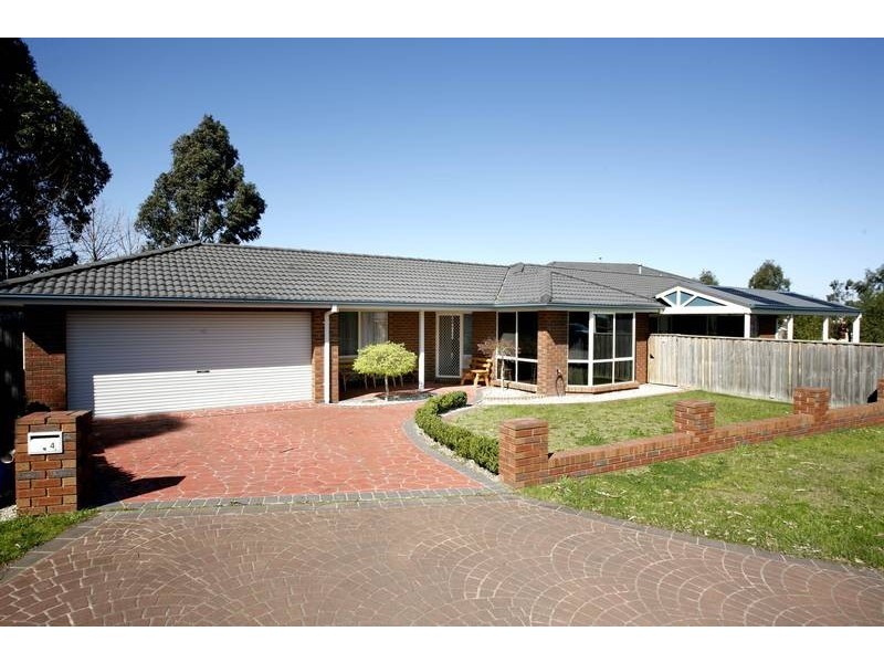4 Sage Place, Narre Warren VIC 3805