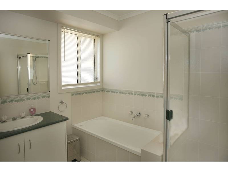 4 Sage Place, Narre Warren VIC 3805