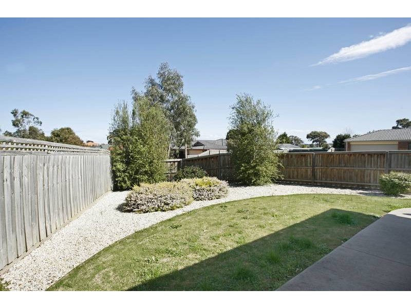 4 Sage Place, Narre Warren VIC 3805
