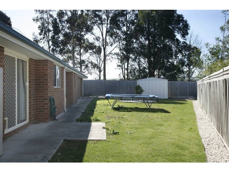 4 Sage Place, Narre Warren VIC 3805