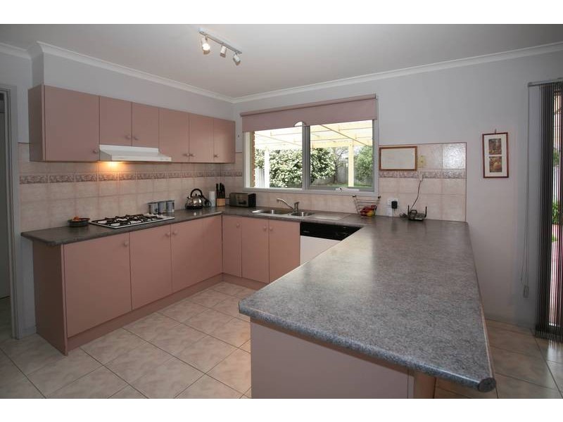 20 Norman Place, Narre Warren VIC 3805