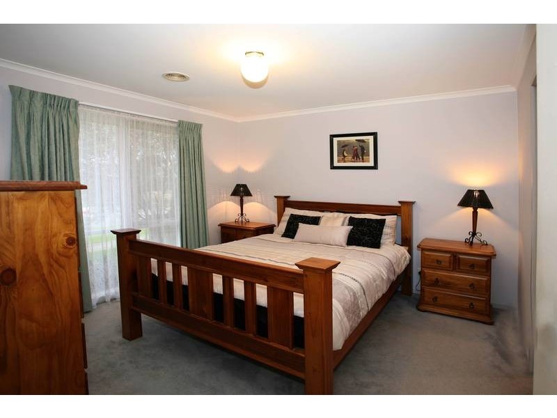 20 Norman Place, Narre Warren VIC 3805