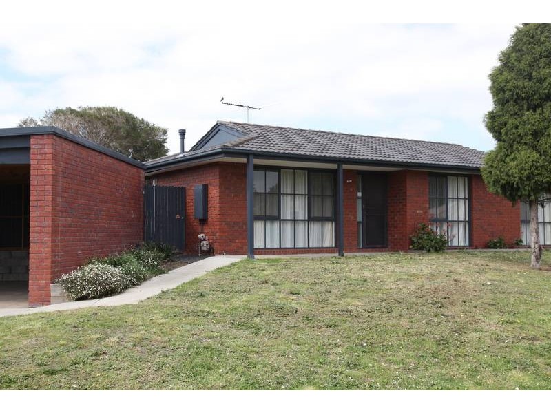 57 Collins Crescent, Berwick VIC 3806