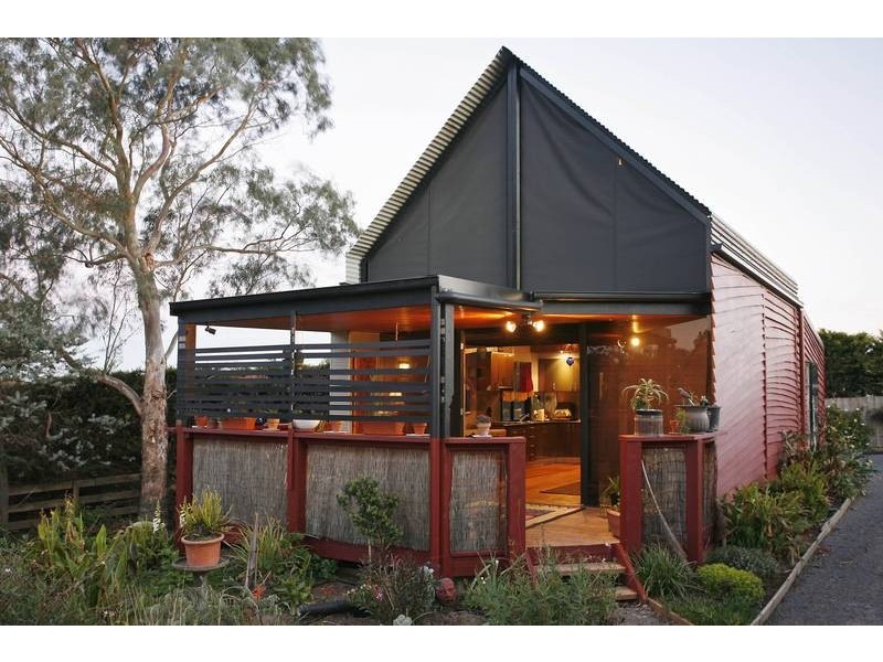 60 Moores Road, Clyde VIC 3978