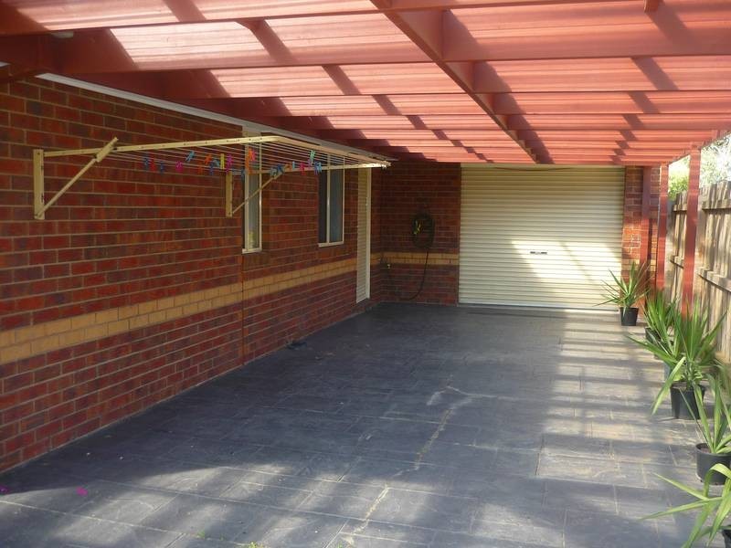 21 Lochard Terrace, Narre Warren South VIC 3805