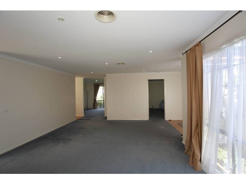 316 Princes Highway, Narre Warren VIC 3805