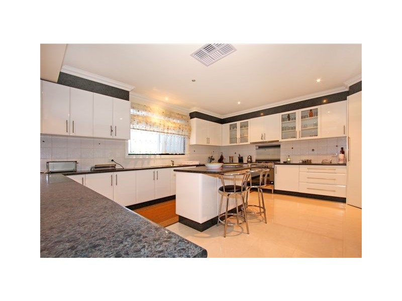 19 Sigvard Boulevard, Hallam VIC 3803