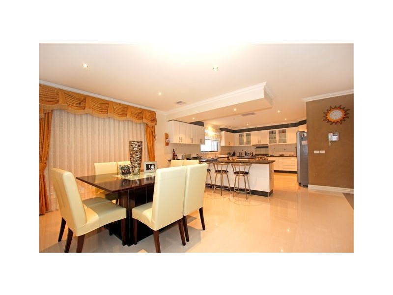 19 Sigvard Boulevard, Hallam VIC 3803