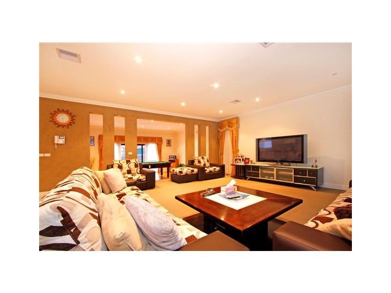 19 Sigvard Boulevard, Hallam VIC 3803