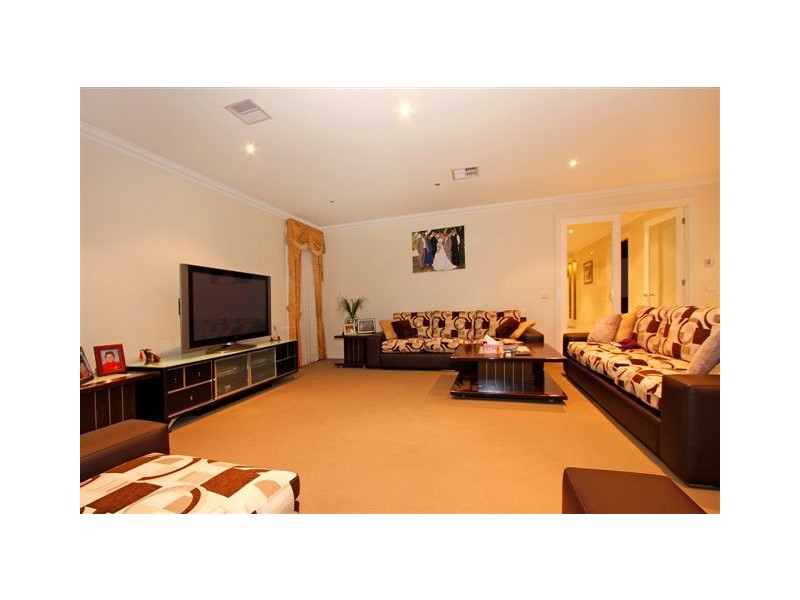 19 Sigvard Boulevard, Hallam VIC 3803
