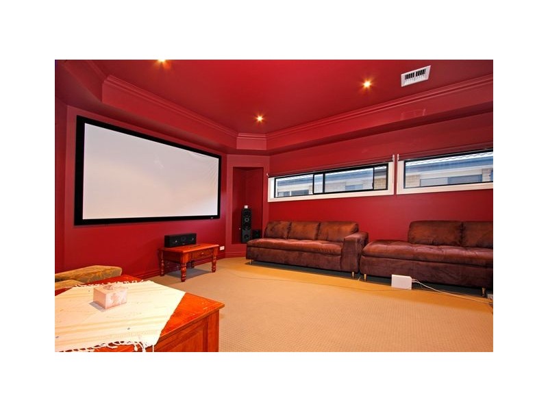 19 Sigvard Boulevard, Hallam VIC 3803