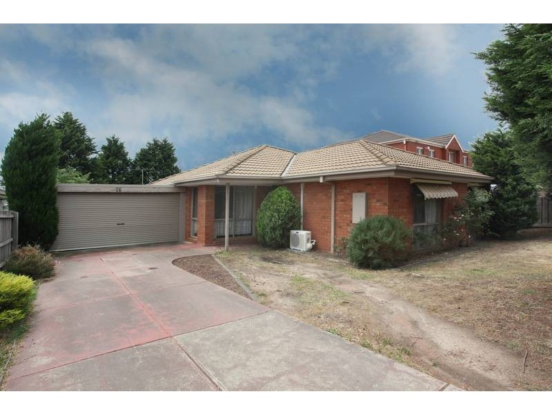 16 Weeden Crescent, Hallam VIC 3803