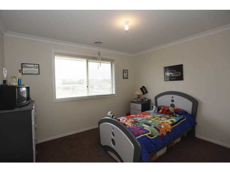 4 Holly Green Court, Narre Warren North VIC 3804