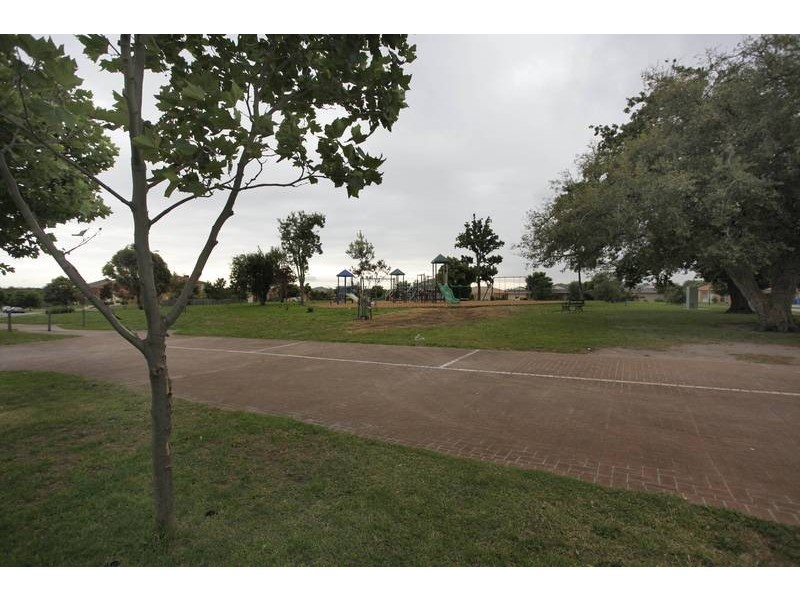 1 Cropton Place, Narre Warren South VIC 3805