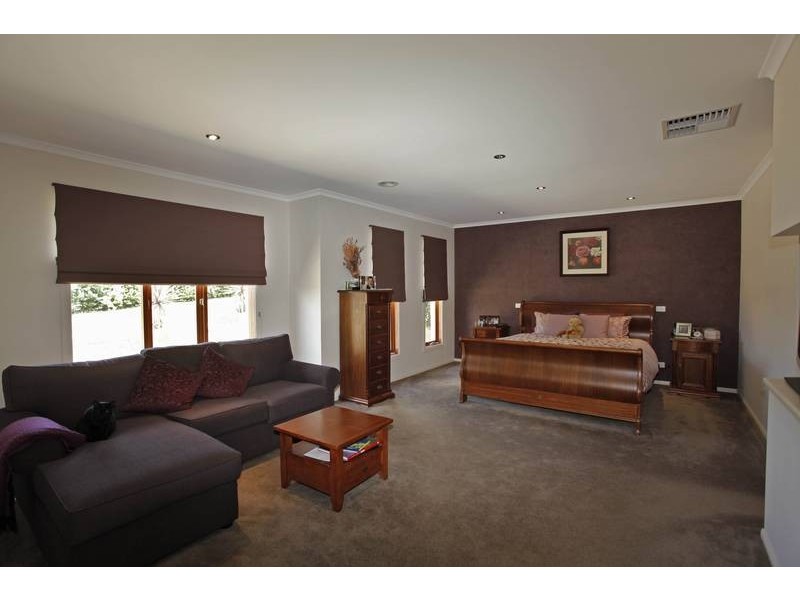 179 Drysdale Avenue, Narre Warren North VIC 3804