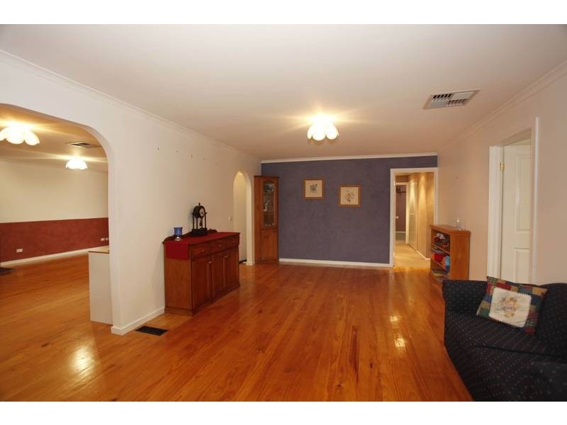 19 Springfield Drive, Narre Warren VIC 3805