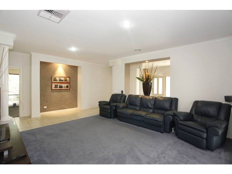 4 Thornley Drive, Berwick VIC 3806