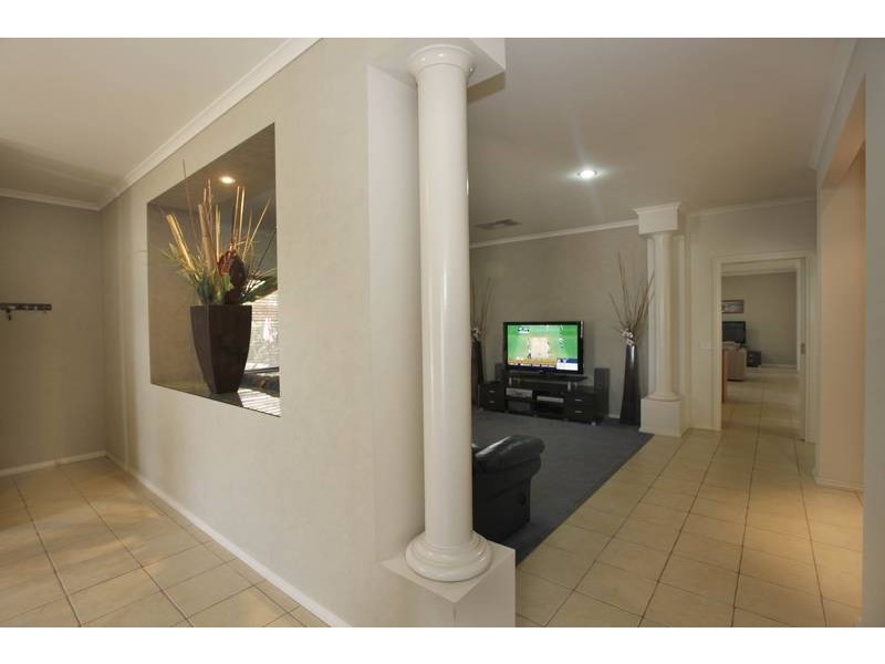 4 Thornley Drive, Berwick VIC 3806